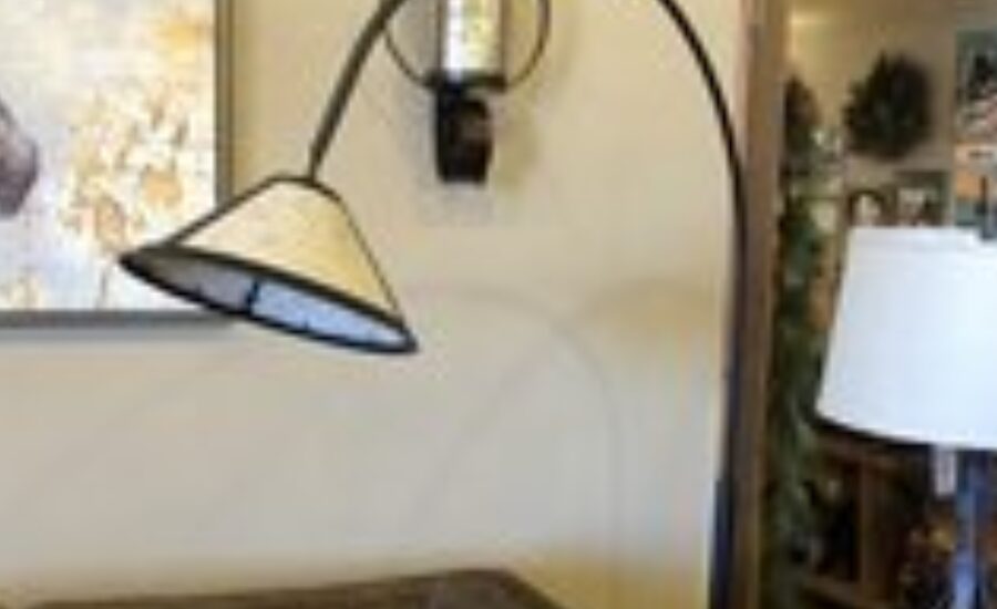 Key Features of the Pacific Coast Lighting Table Lamp